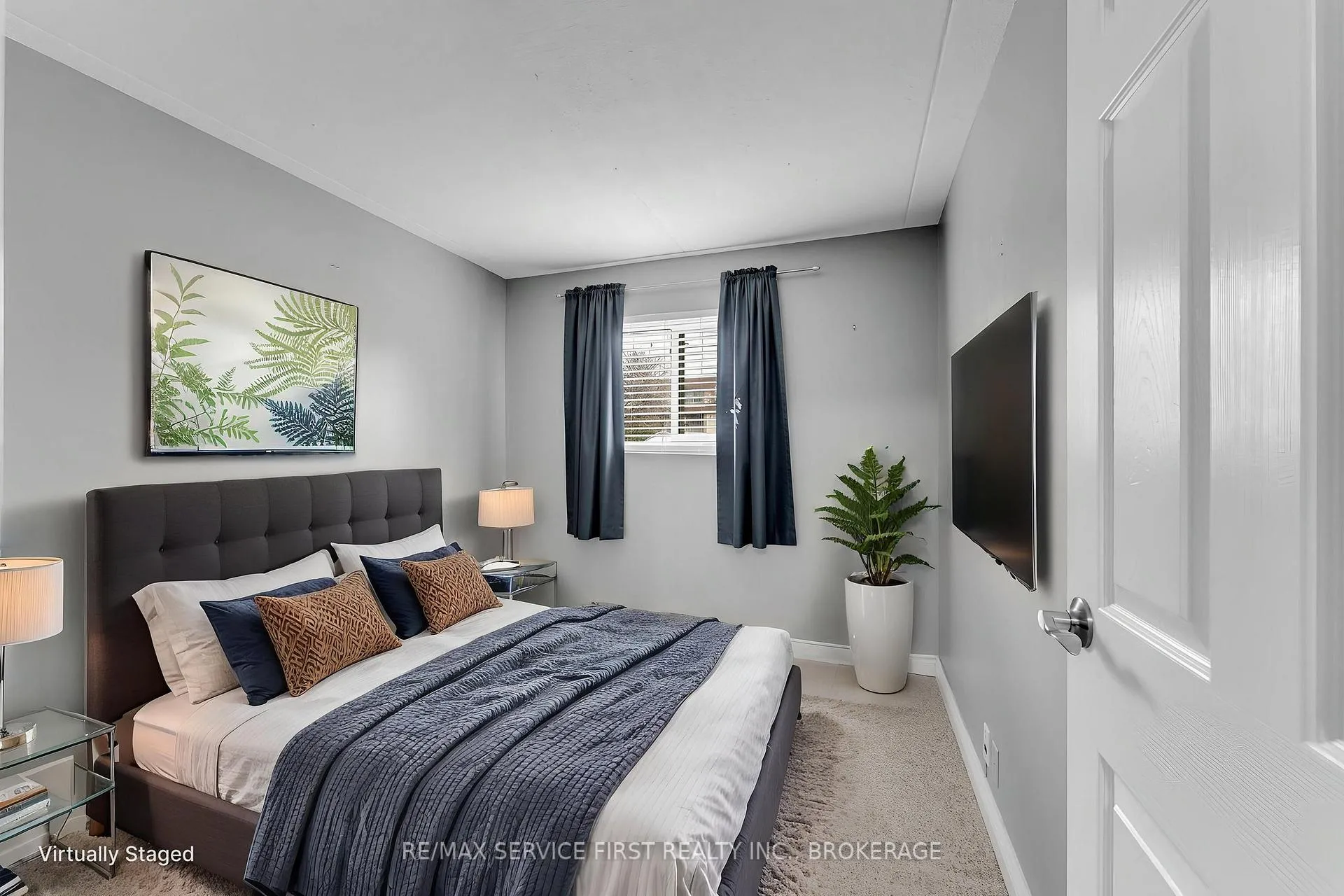 Photo 31 of Unit 301, 610 William Street S, Gananoque — HOMEH