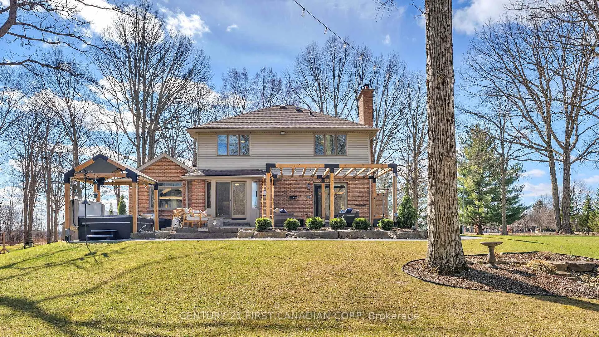 Photo 4 of 7056 Cook Road, Middlesex Centre, Rural Middlesex Centre — HOMEH