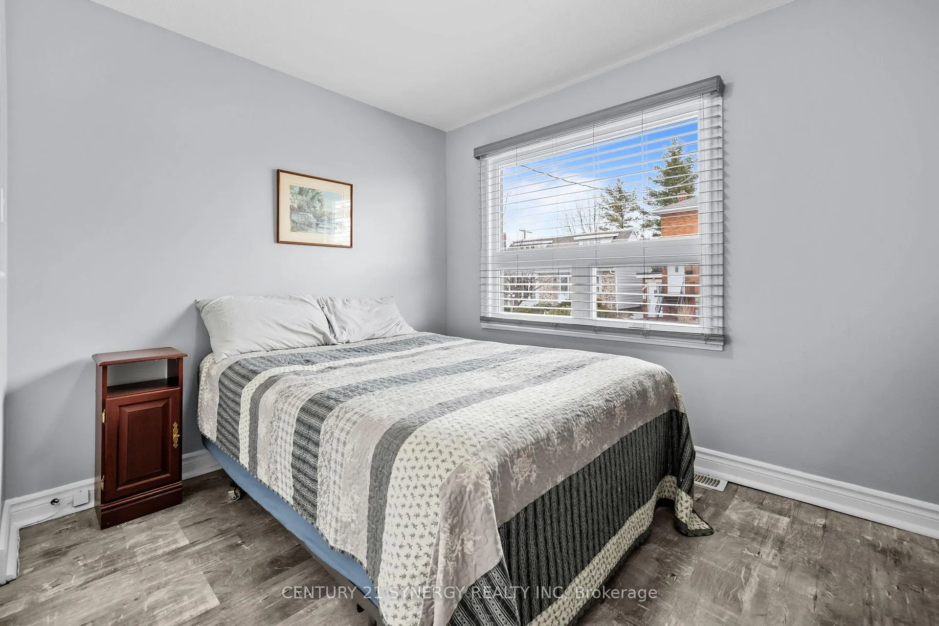 Photo 18 of 404 Dieppe Street, Ottawa, Vanier — HOMEH