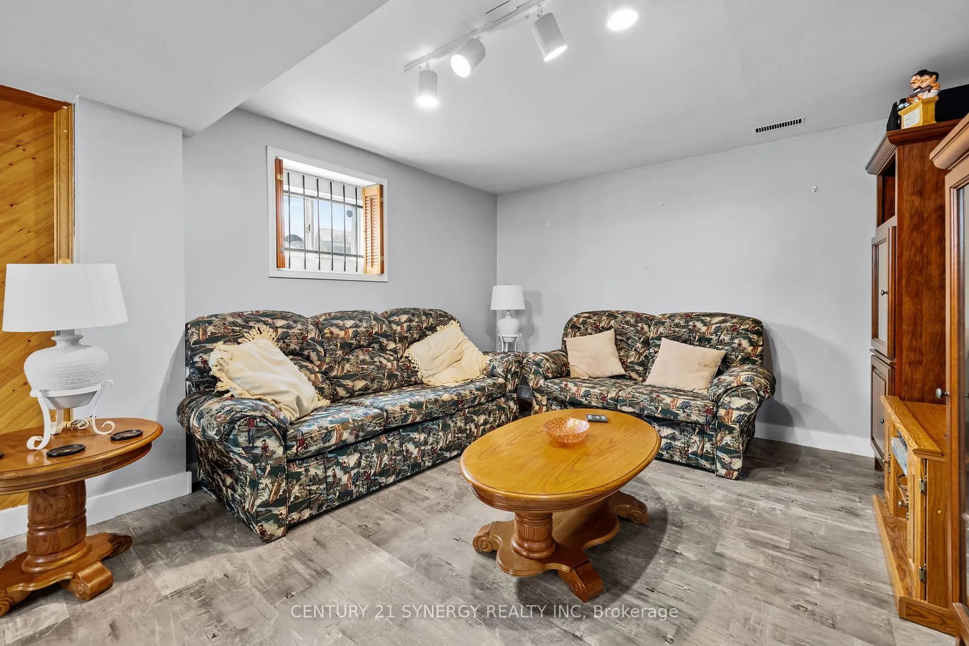 Photo 23 of 404 Dieppe Street, Ottawa, Vanier — HOMEH