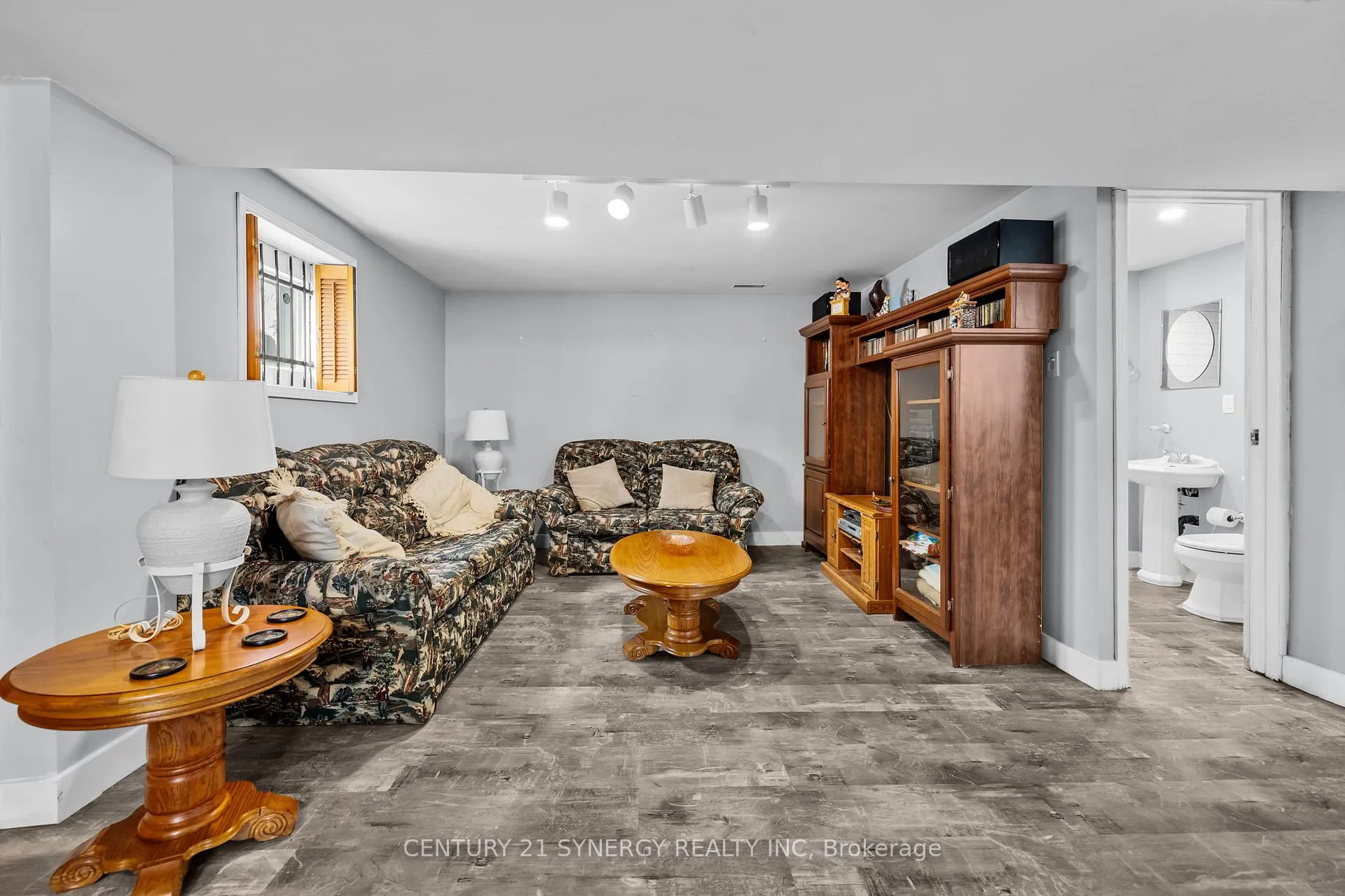 Photo 25 of 404 Dieppe Street, Ottawa, Vanier — HOMEH