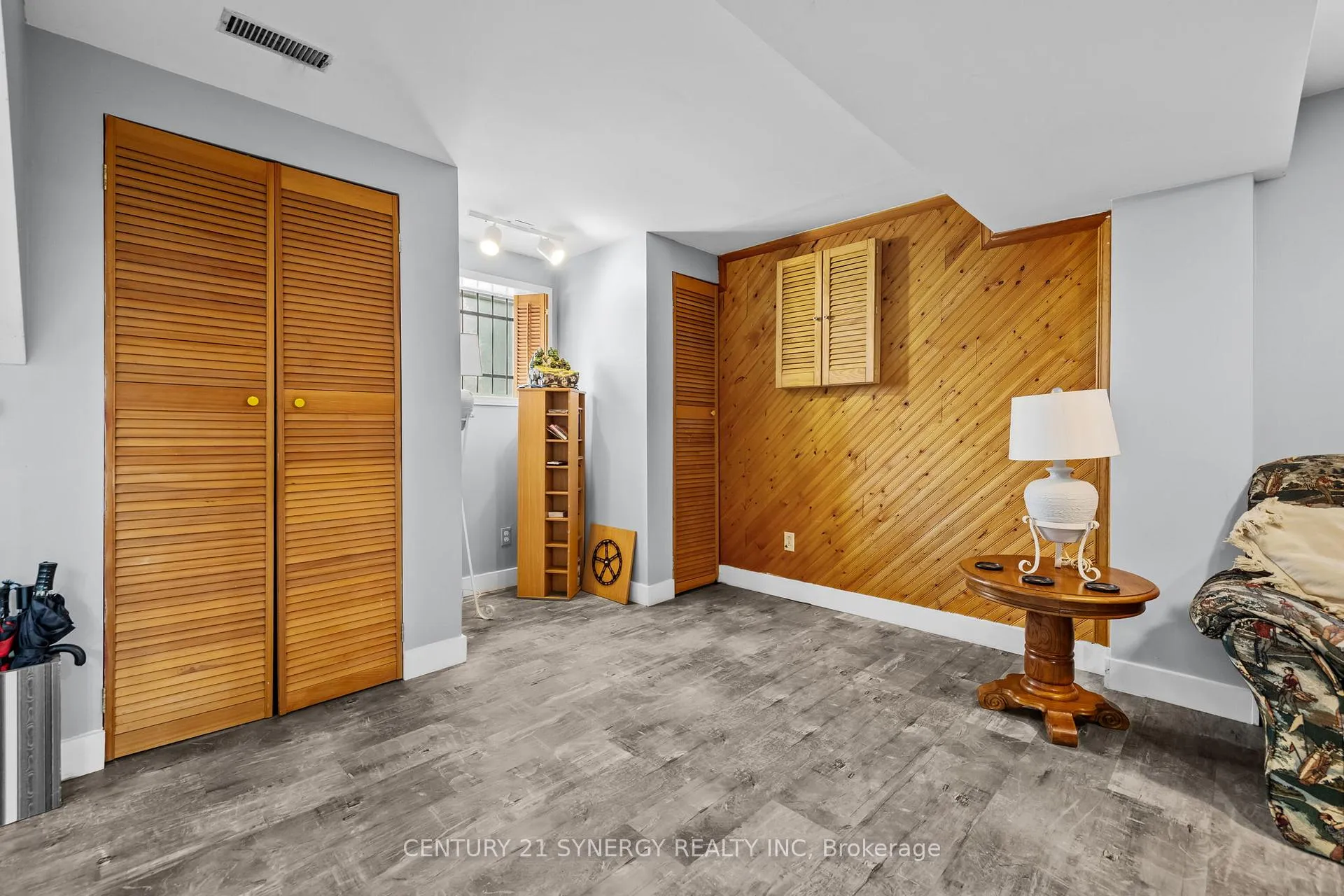 Photo 26 of 404 Dieppe Street, Ottawa, Vanier — HOMEH