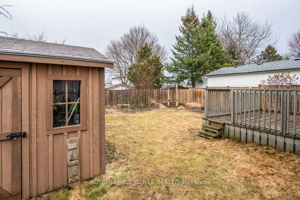 Photo 6 of 236 Dartmoor Crescent, Waterloo — HOMEH