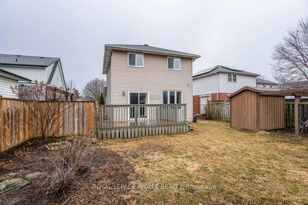 Photo 10 of 236 Dartmoor Crescent, Waterloo — HOMEH