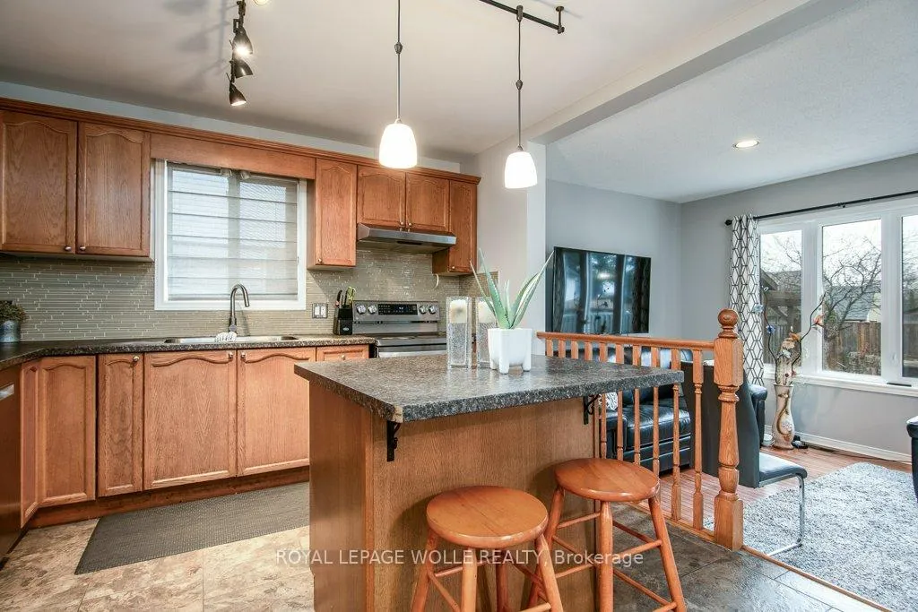 Photo 24 of 236 Dartmoor Crescent, Waterloo — HOMEH