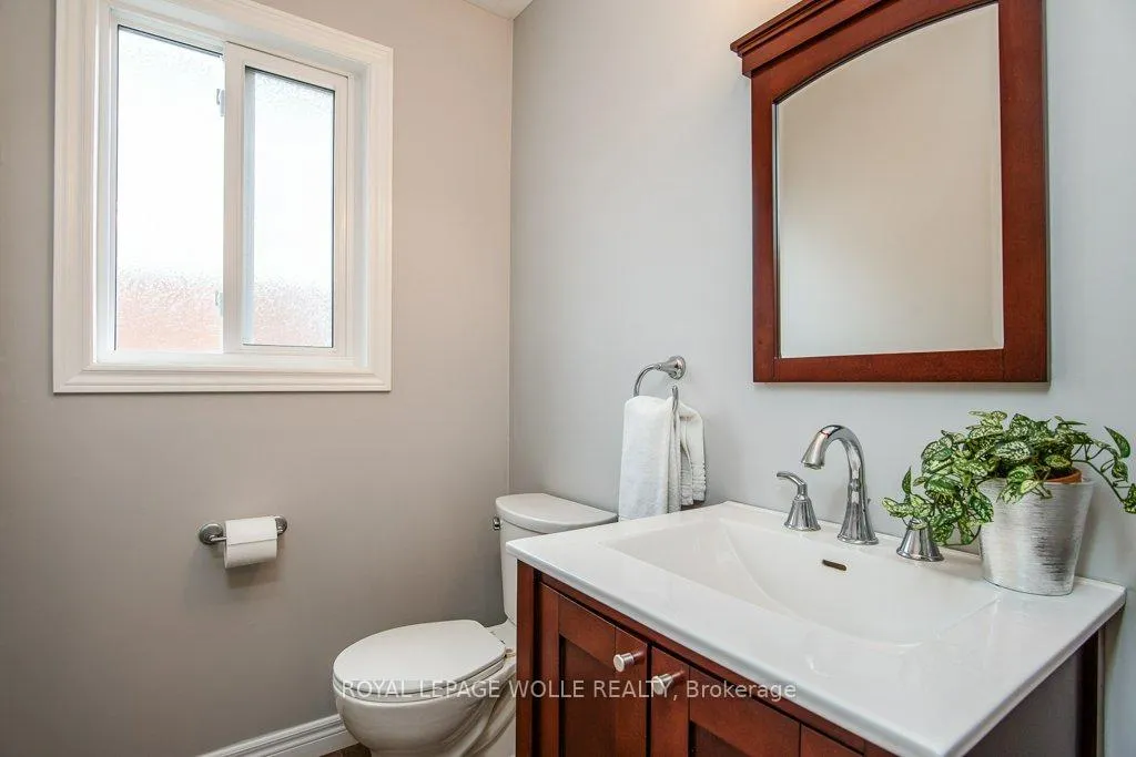 Photo 28 of 236 Dartmoor Crescent, Waterloo — HOMEH