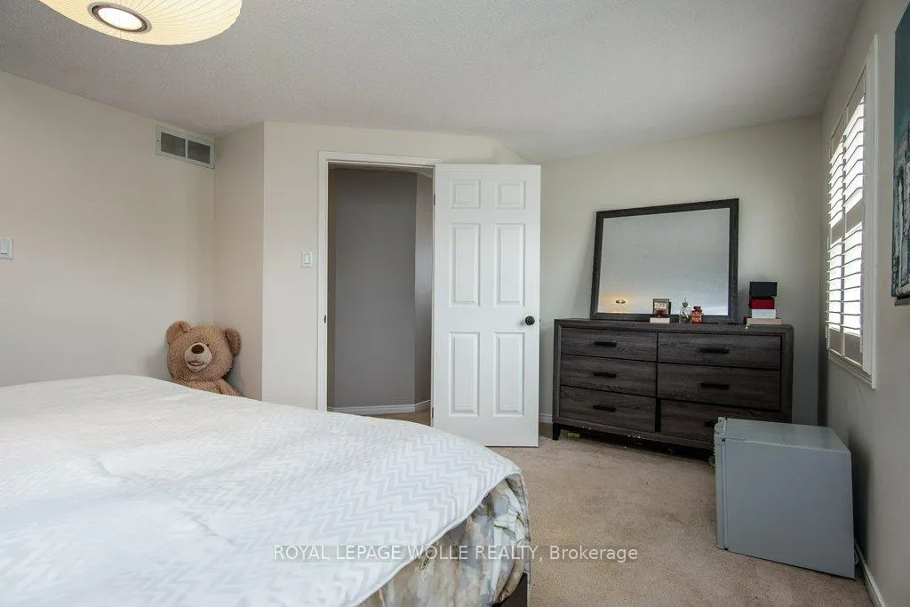 Photo 36 of 236 Dartmoor Crescent, Waterloo — HOMEH