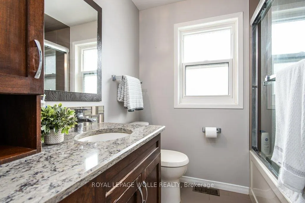 Photo 37 of 236 Dartmoor Crescent, Waterloo — HOMEH