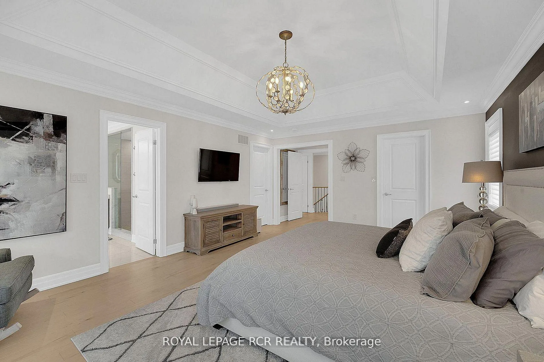 Photo 10 of 32 Tatton Court, King, King City — HOMEH