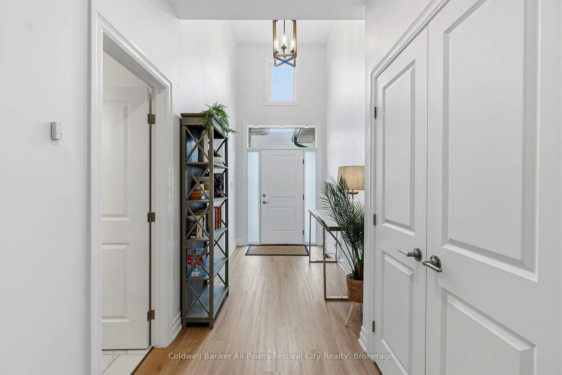 Photo 8 of Unit Unit #6, 9861 Glendon Drive, Middlesex Centre, Rural Middlesex Centre — HOMEH