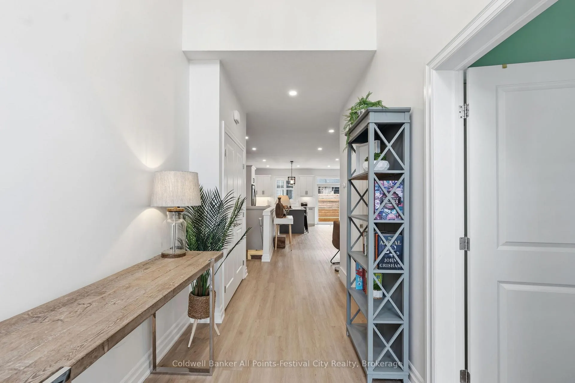 Photo 9 of Unit Unit #6, 9861 Glendon Drive, Middlesex Centre, Rural Middlesex Centre — HOMEH