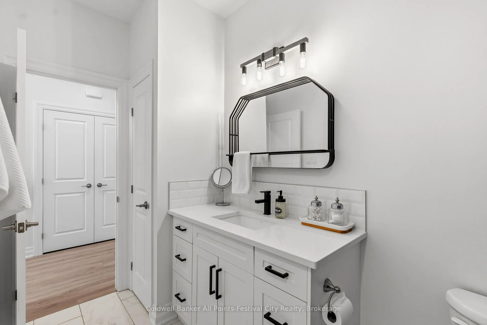Photo 15 of Unit Unit #6, 9861 Glendon Drive, Middlesex Centre, Rural Middlesex Centre — HOMEH