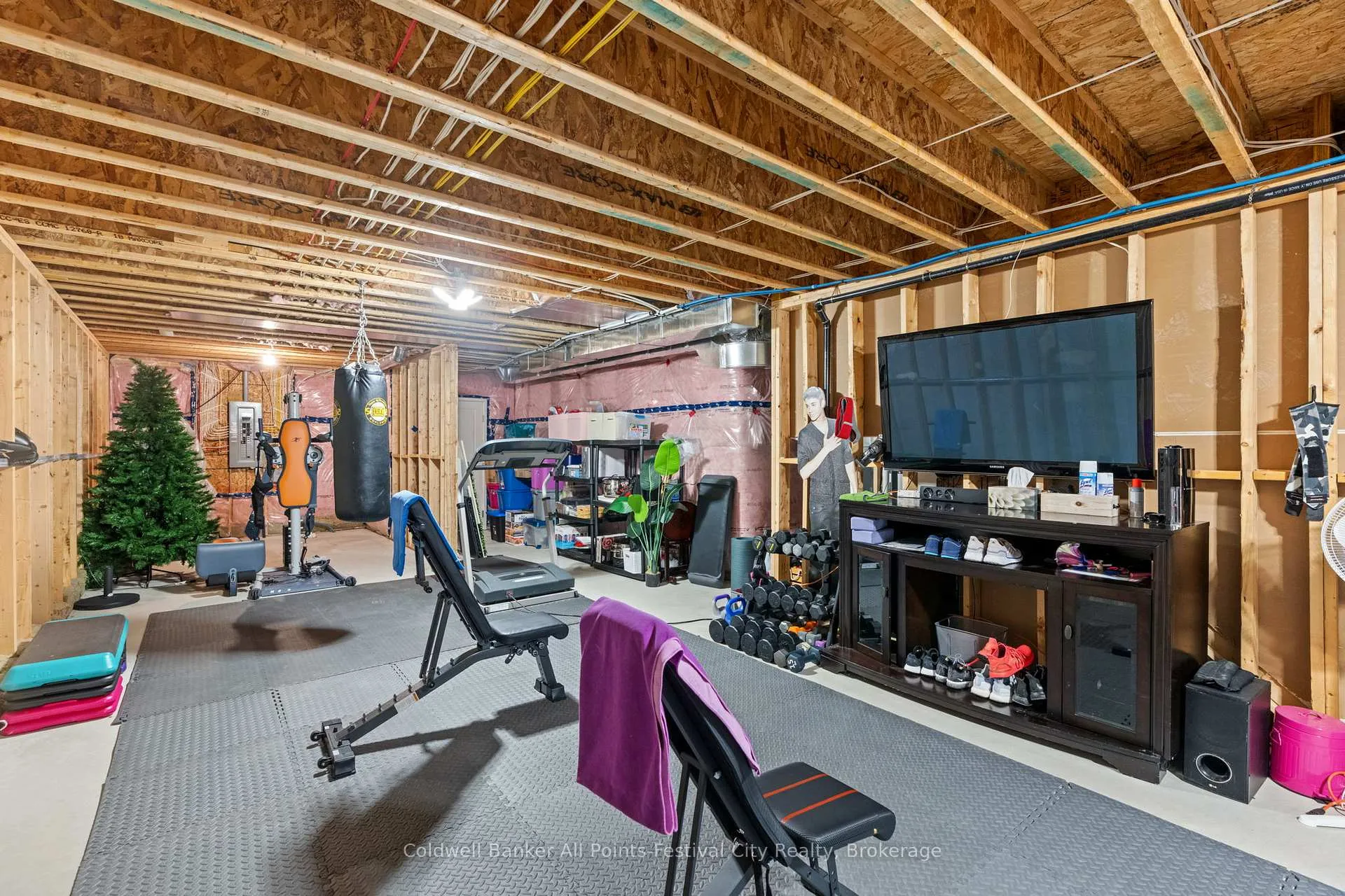 Photo 38 of Unit Unit #6, 9861 Glendon Drive, Middlesex Centre, Rural Middlesex Centre — HOMEH