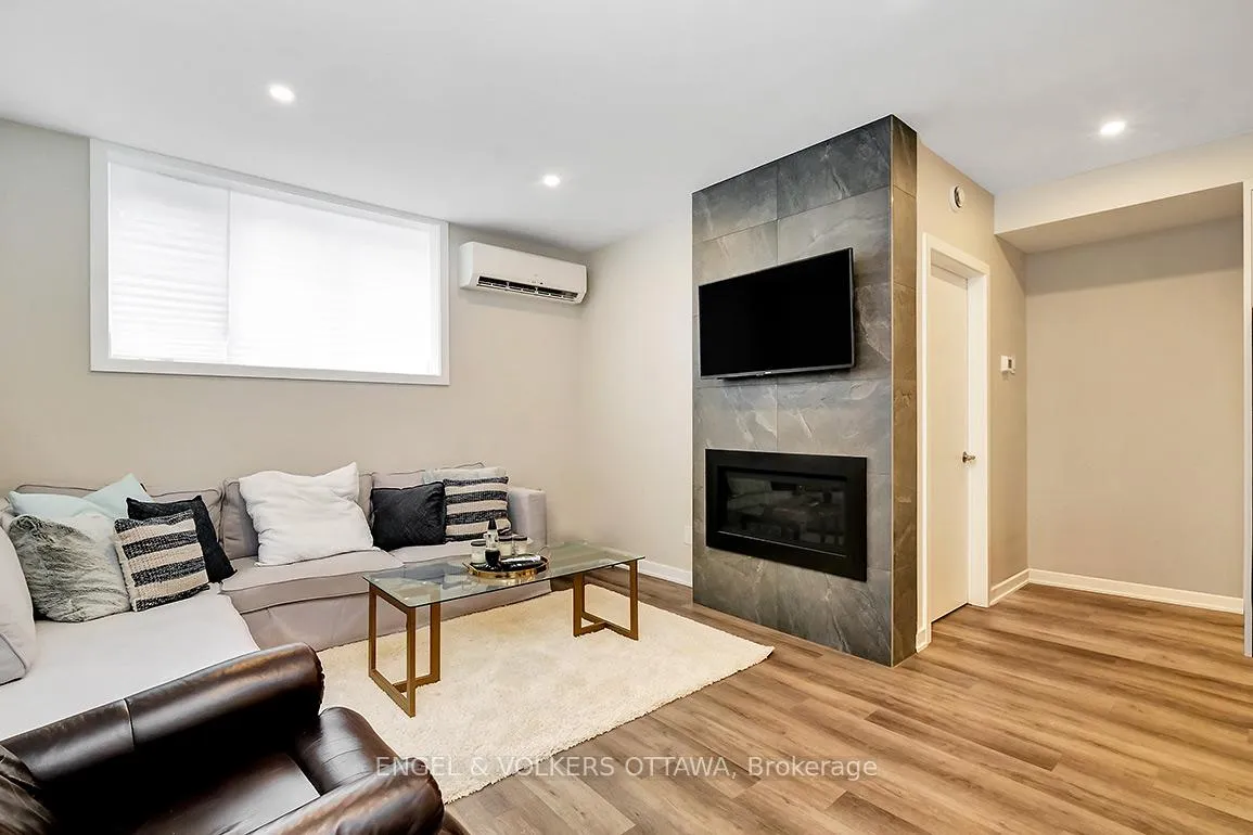 Photo 3 of Unit 4, 350 Winona Avenue, Ottawa, Westboro South — HOMEH