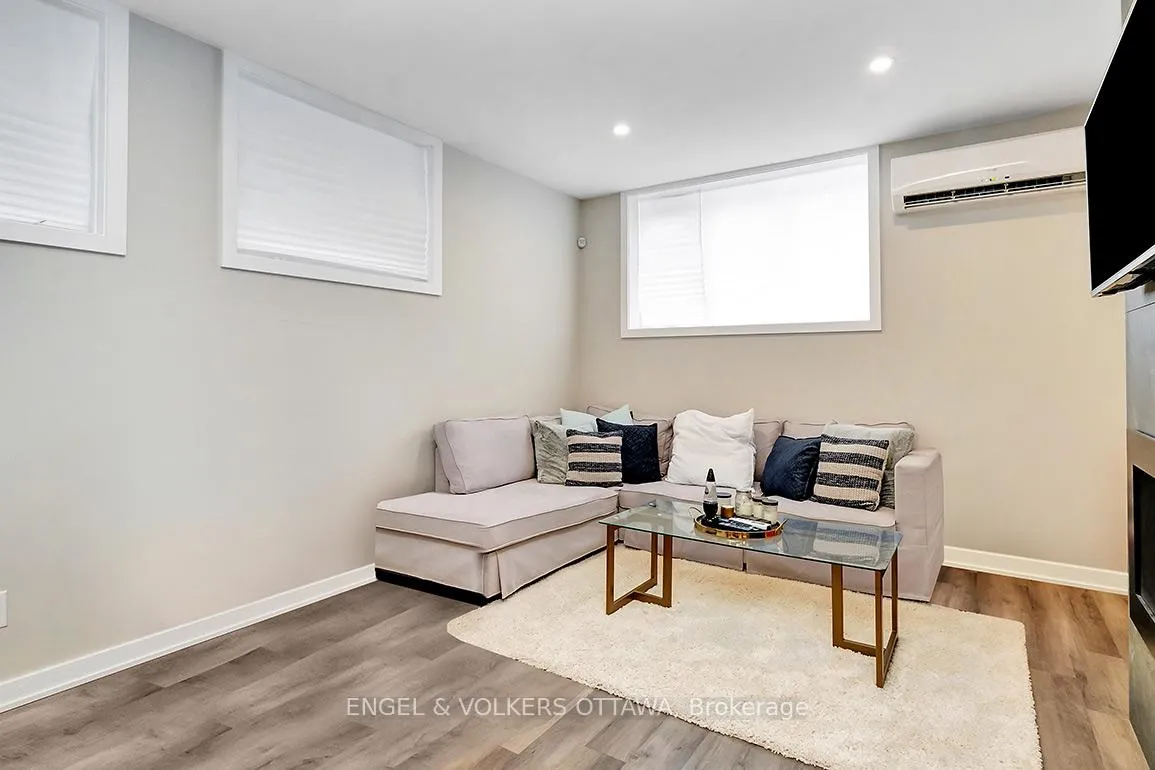 Photo 4 of Unit 4, 350 Winona Avenue, Ottawa, Westboro South — HOMEH