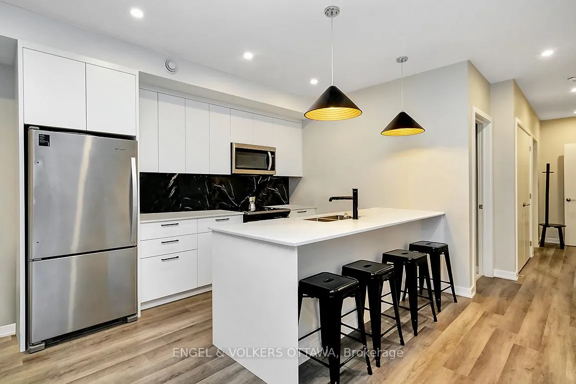 Photo 6 of Unit 4, 350 Winona Avenue, Ottawa, Westboro South — HOMEH