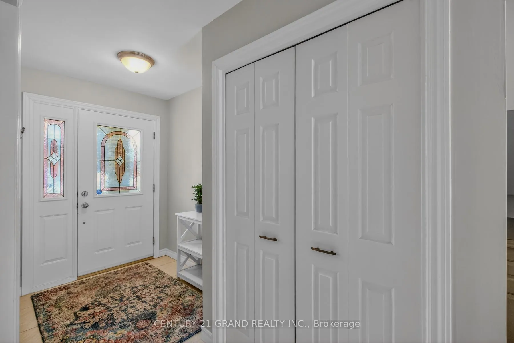 Photo 5 of 19 Adams Lane, Norfolk, Simcoe — HOMEH