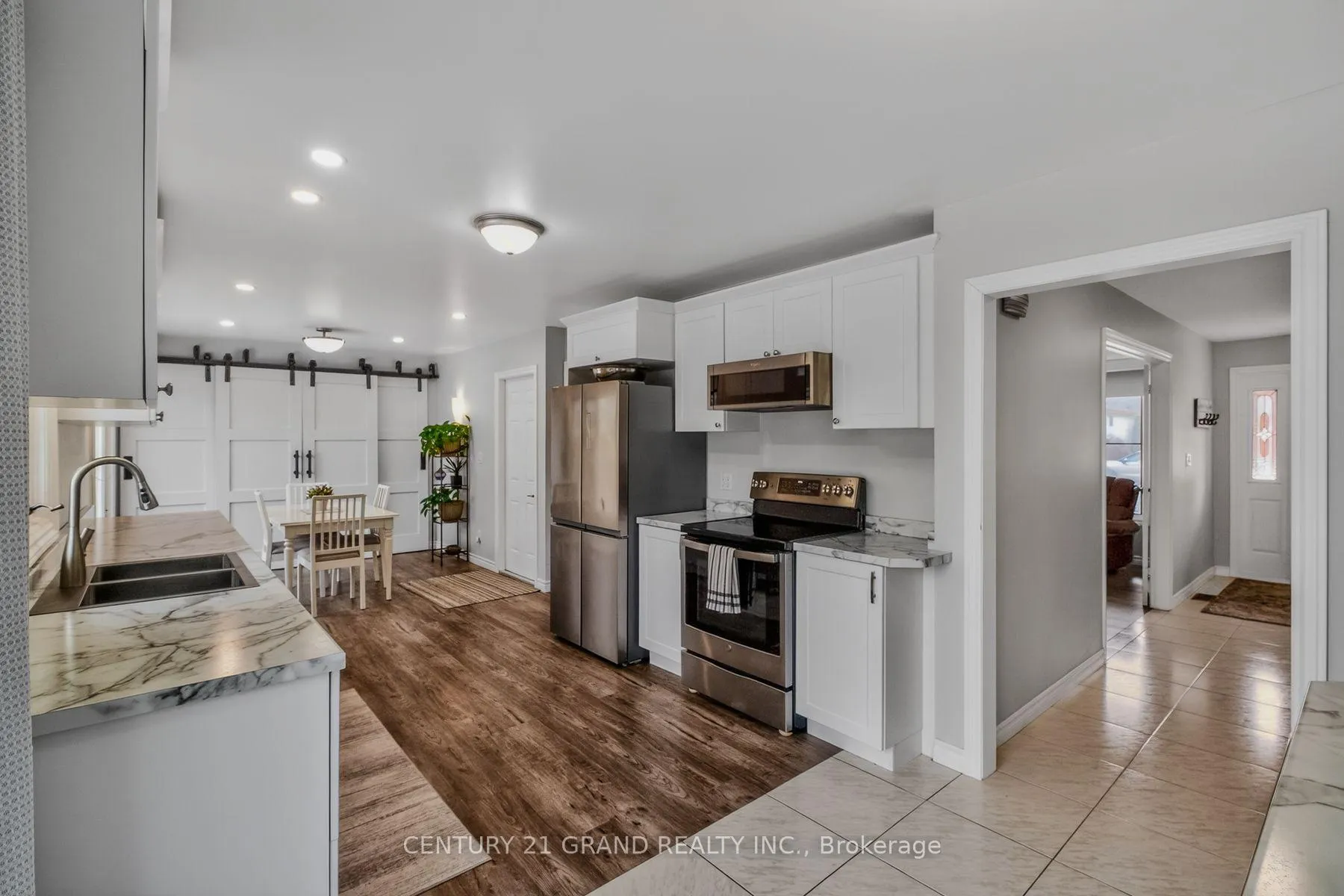Photo 12 of 19 Adams Lane, Norfolk, Simcoe — HOMEH