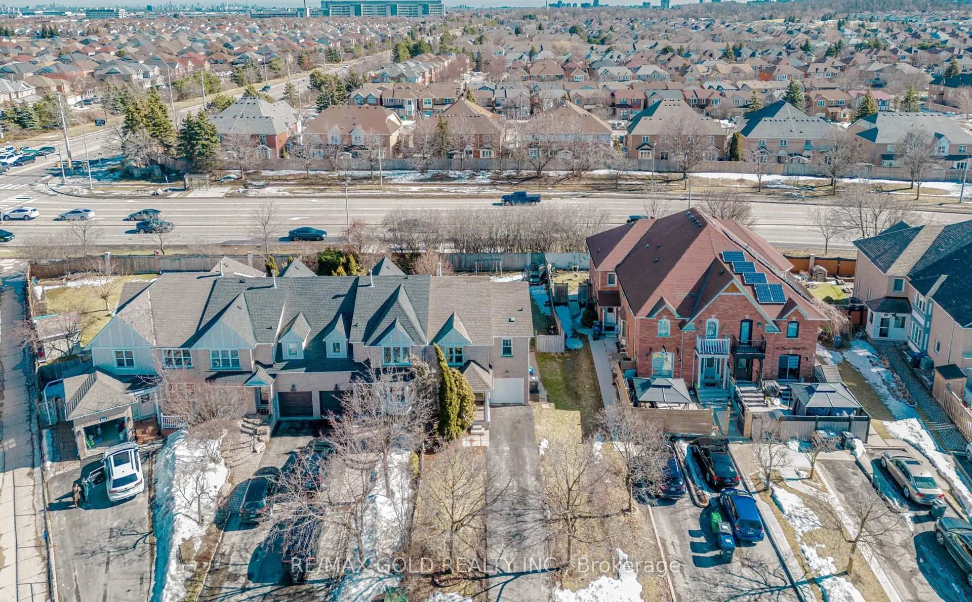 Photo 1 of 55 Desert Sand Drive, Brampton, Sandringham-Wellington — HOMEH