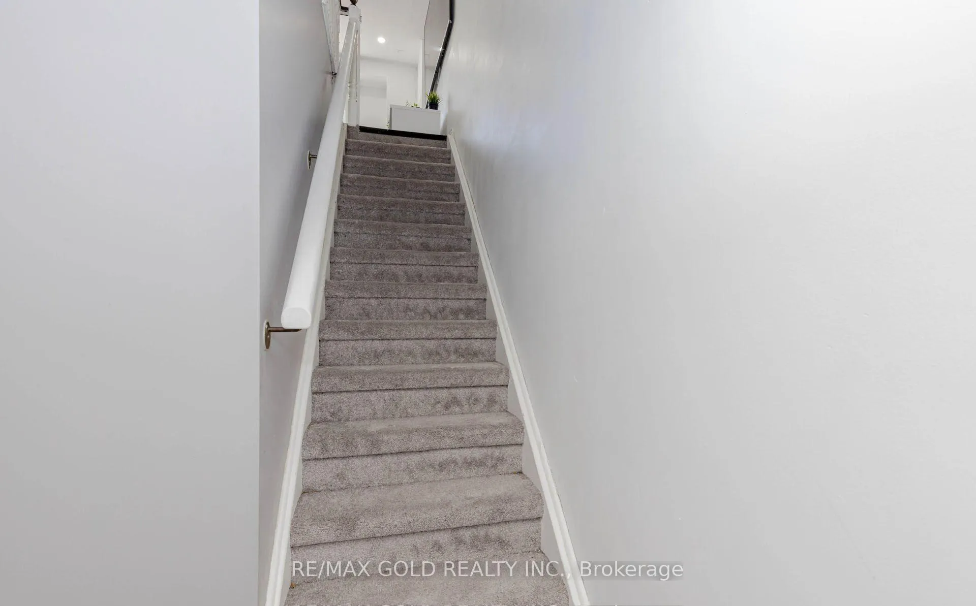 Photo 23 of 55 Desert Sand Drive, Brampton, Sandringham-Wellington — HOMEH
