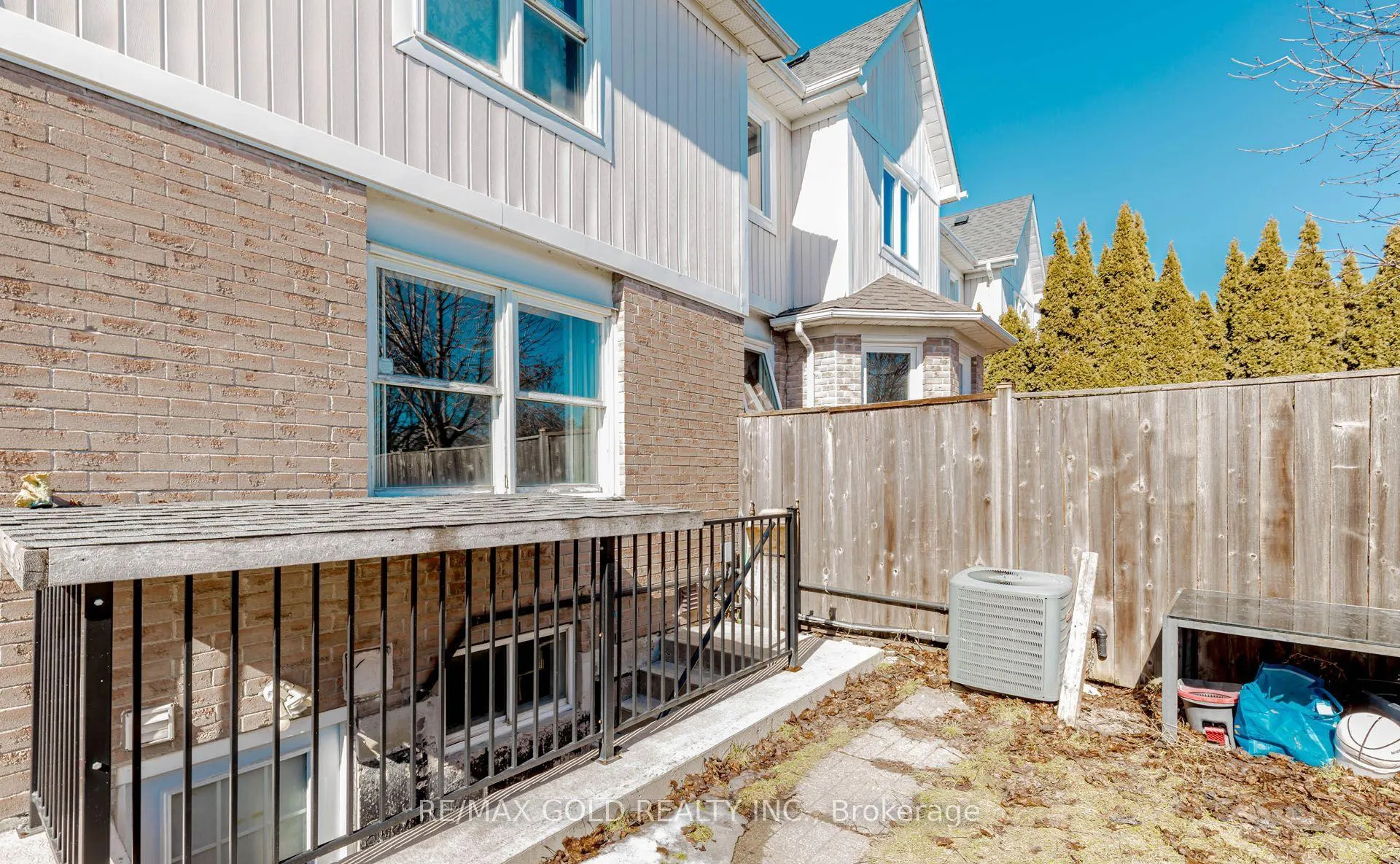 Photo 24 of 55 Desert Sand Drive, Brampton, Sandringham-Wellington — HOMEH