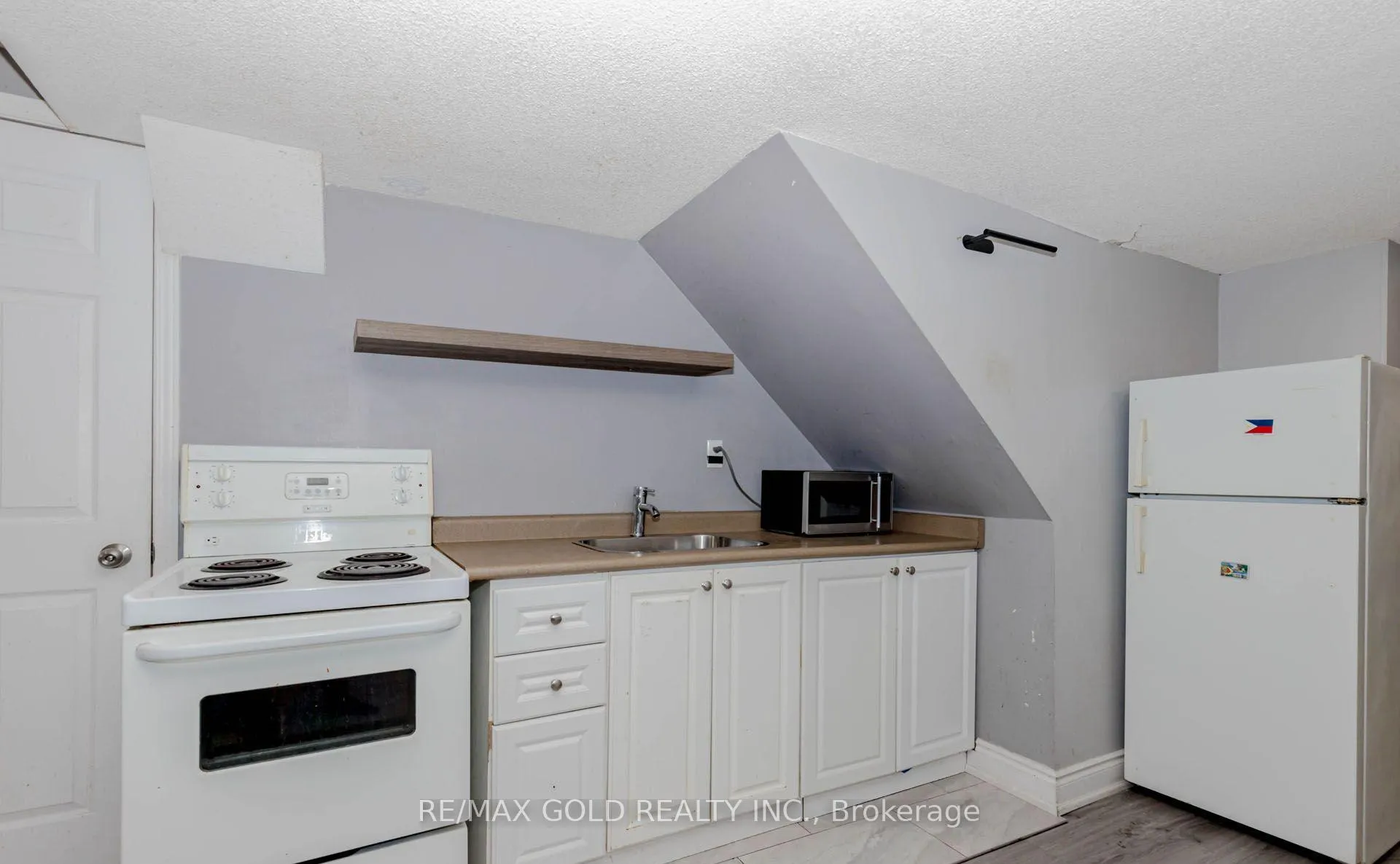 Photo 27 of 55 Desert Sand Drive, Brampton, Sandringham-Wellington — HOMEH