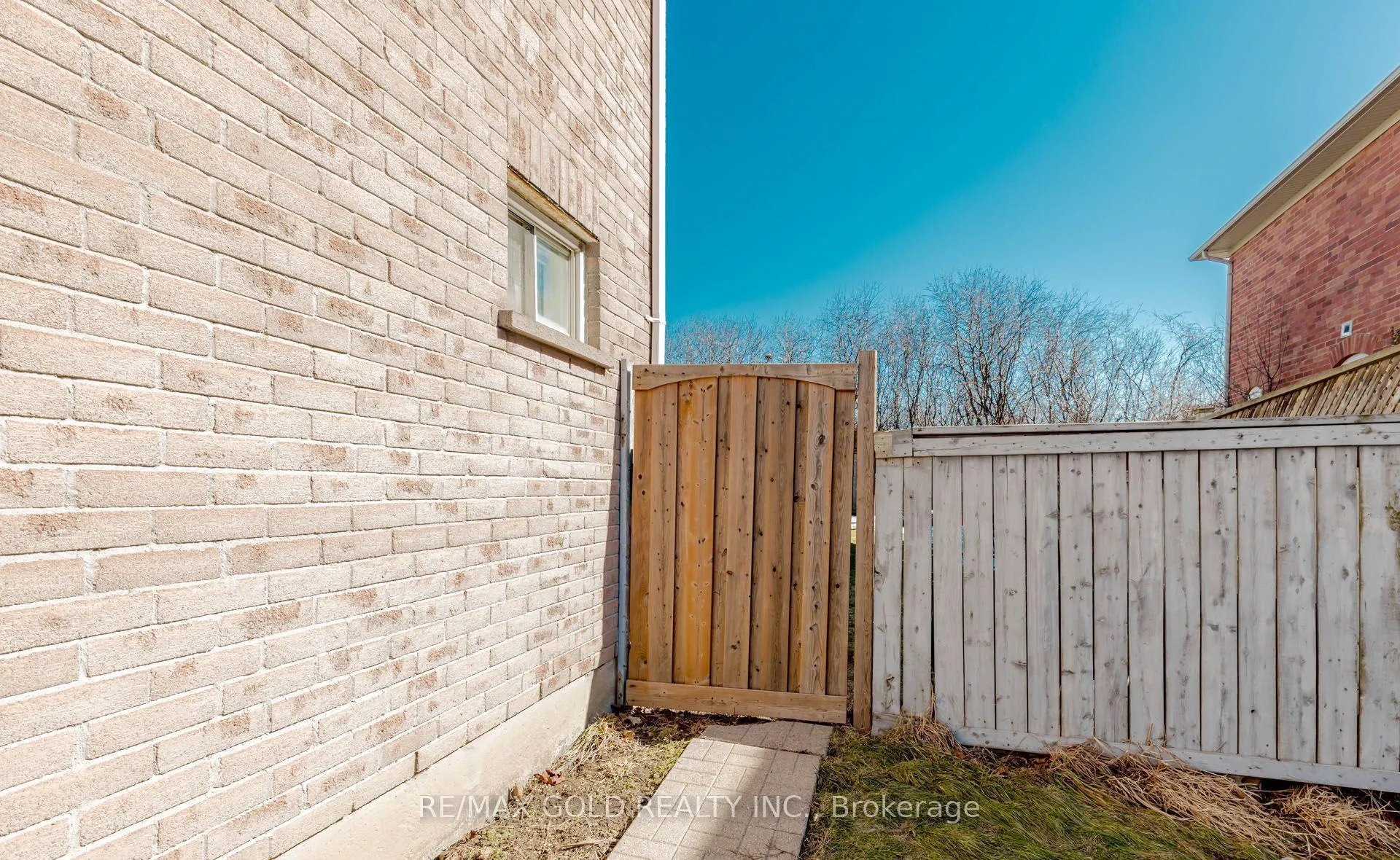 Photo 28 of 55 Desert Sand Drive, Brampton, Sandringham-Wellington — HOMEH
