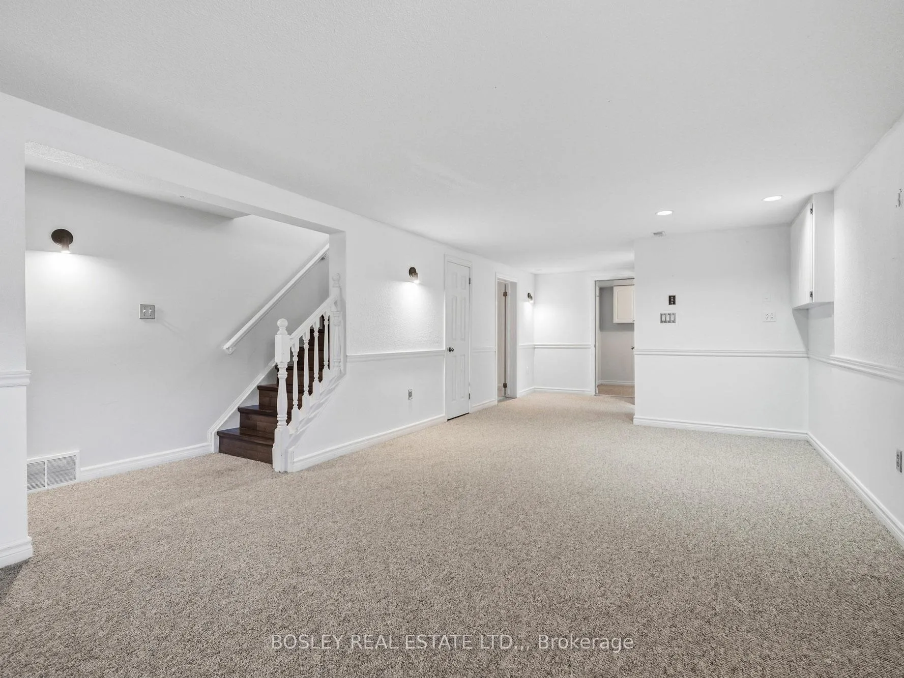 Photo 17 of 8 Emmett Street, Pelham, Fonthill — HOMEH