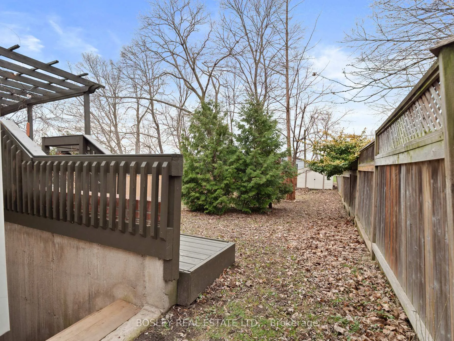 Photo 27 of 8 Emmett Street, Pelham, Fonthill — HOMEH