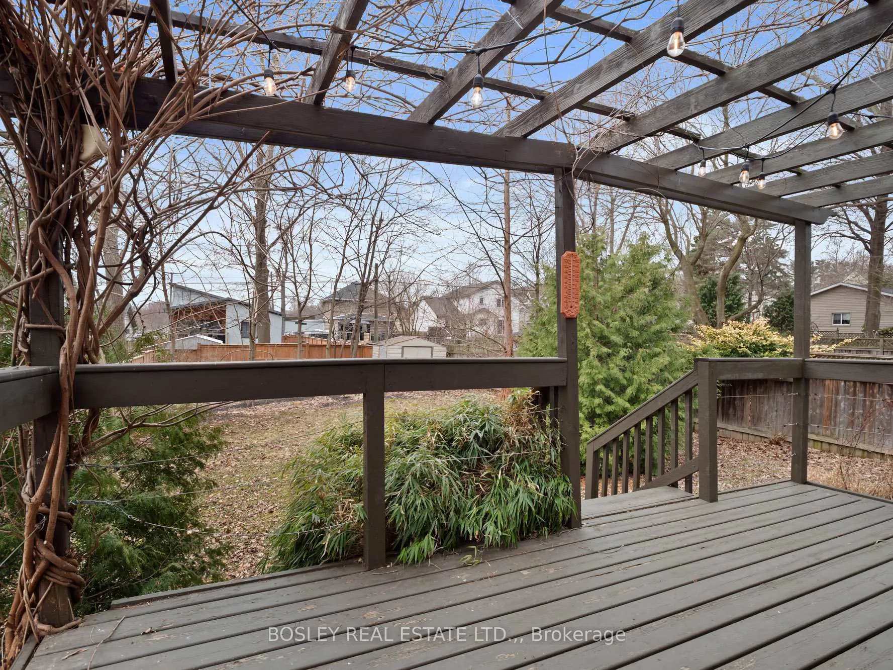 Photo 29 of 8 Emmett Street, Pelham, Fonthill — HOMEH