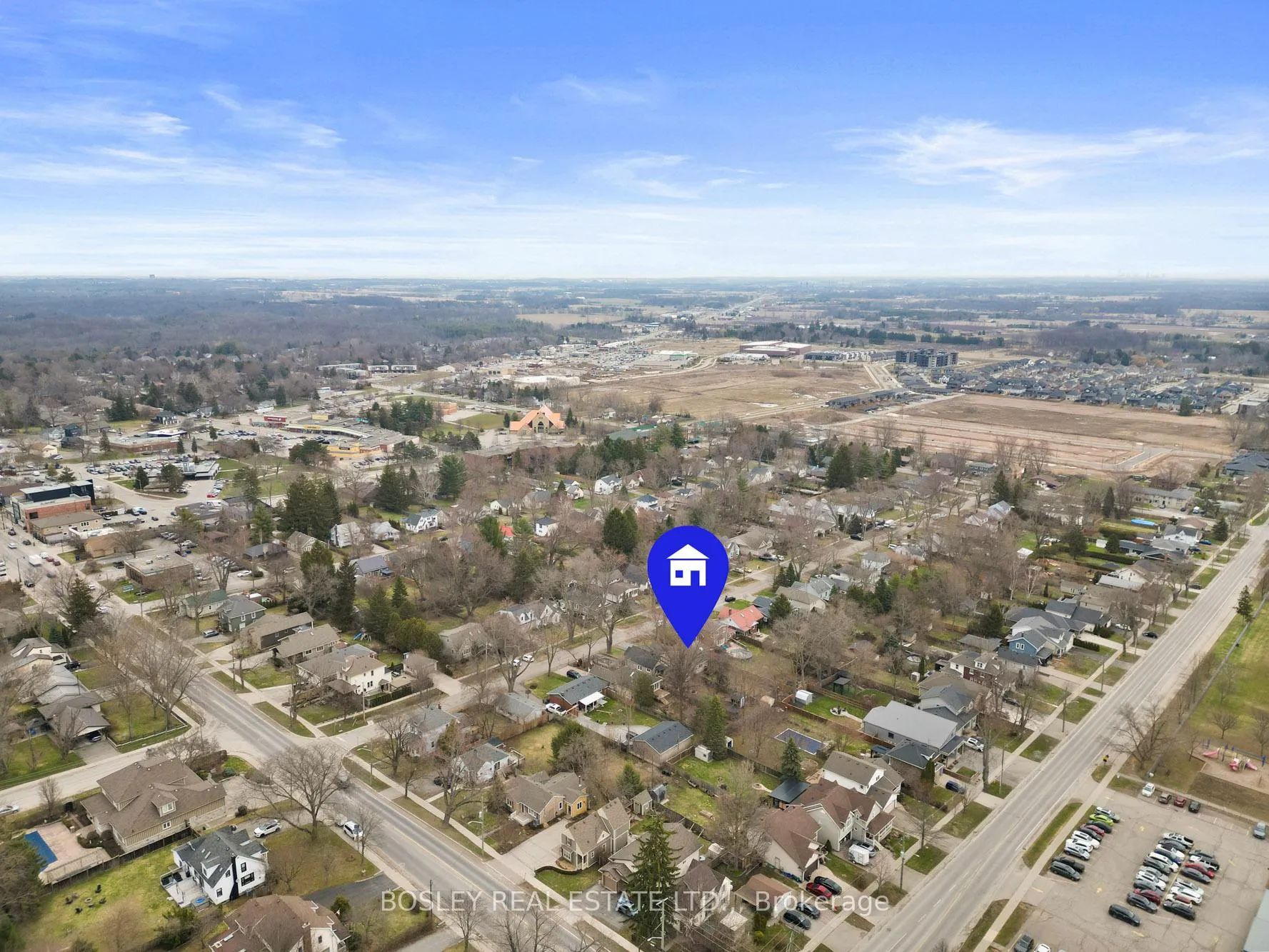Photo 38 of 8 Emmett Street, Pelham, Fonthill — HOMEH