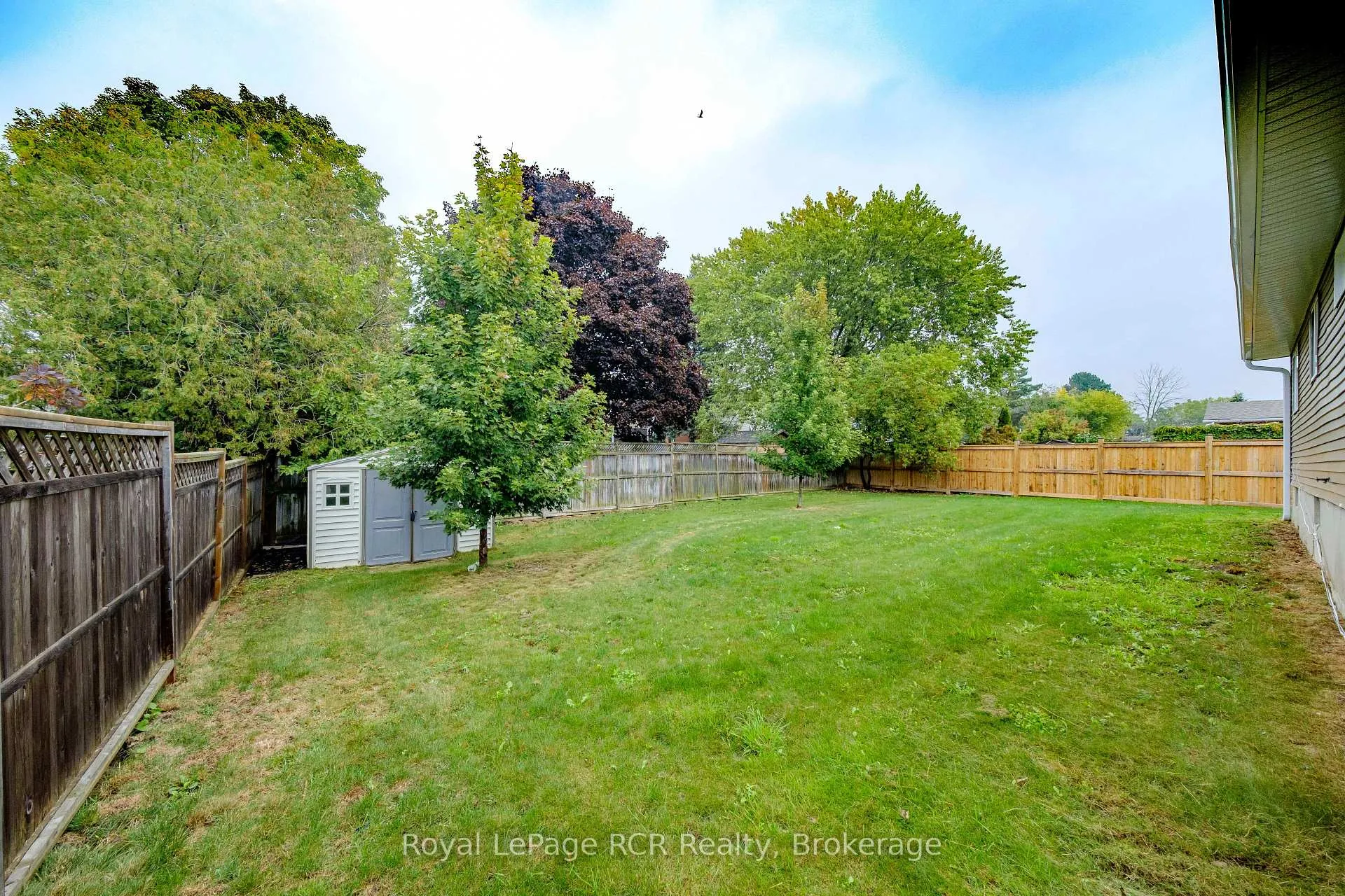 Photo 3 of 427 Highland Drive, Kincardine — HOMEH