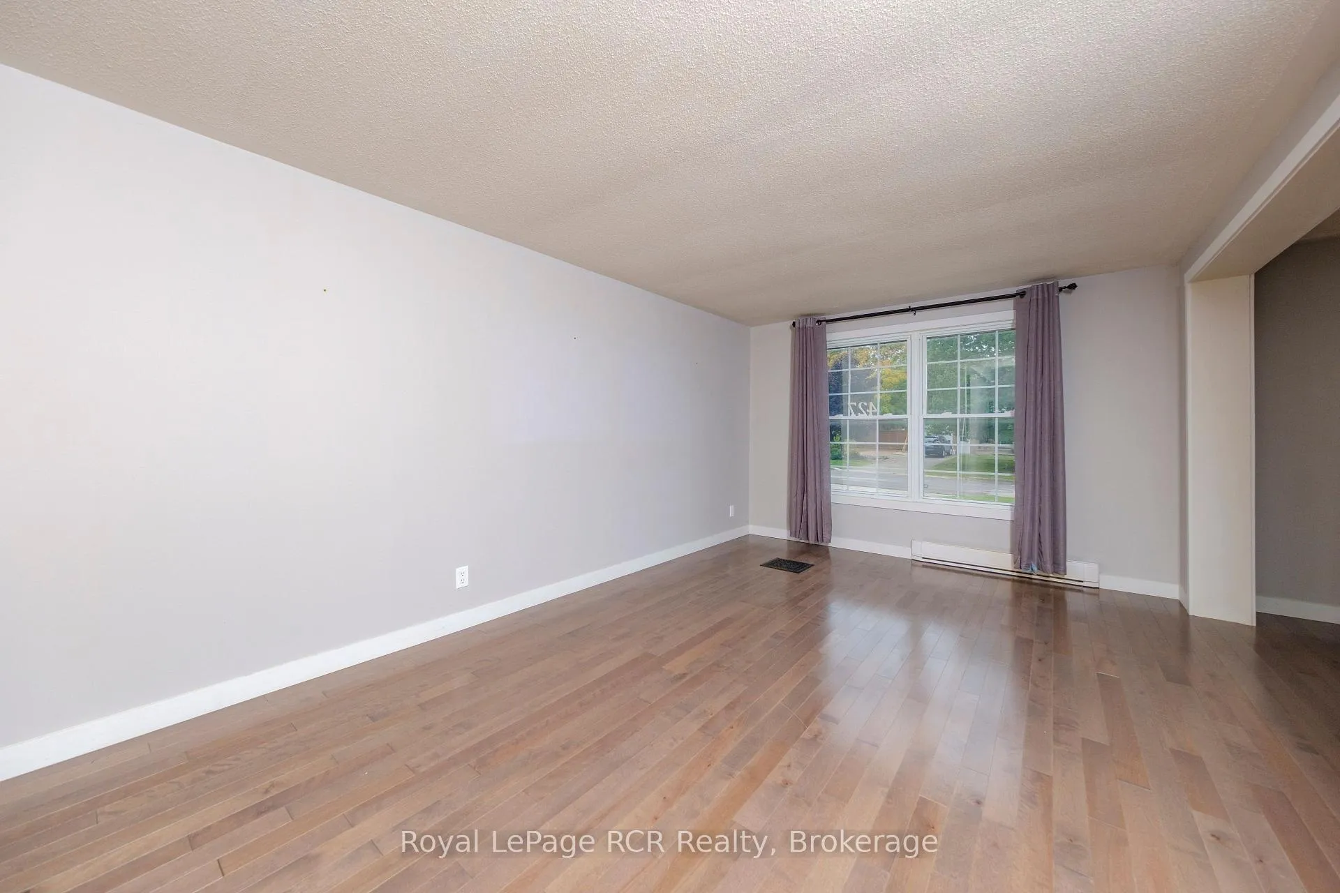 Photo 7 of 427 Highland Drive, Kincardine — HOMEH
