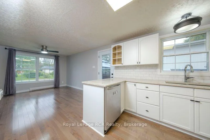 Photo 10 of 427 Highland Drive, Kincardine — HOMEH