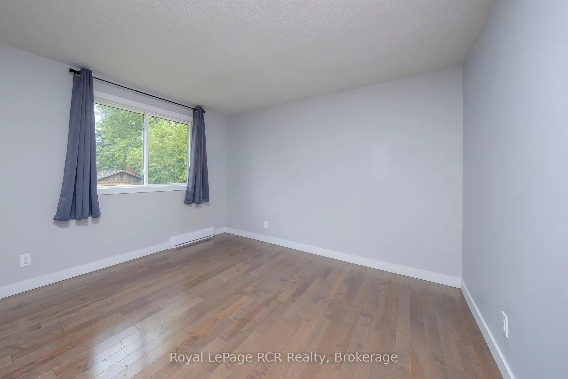 Photo 17 of 427 Highland Drive, Kincardine — HOMEH