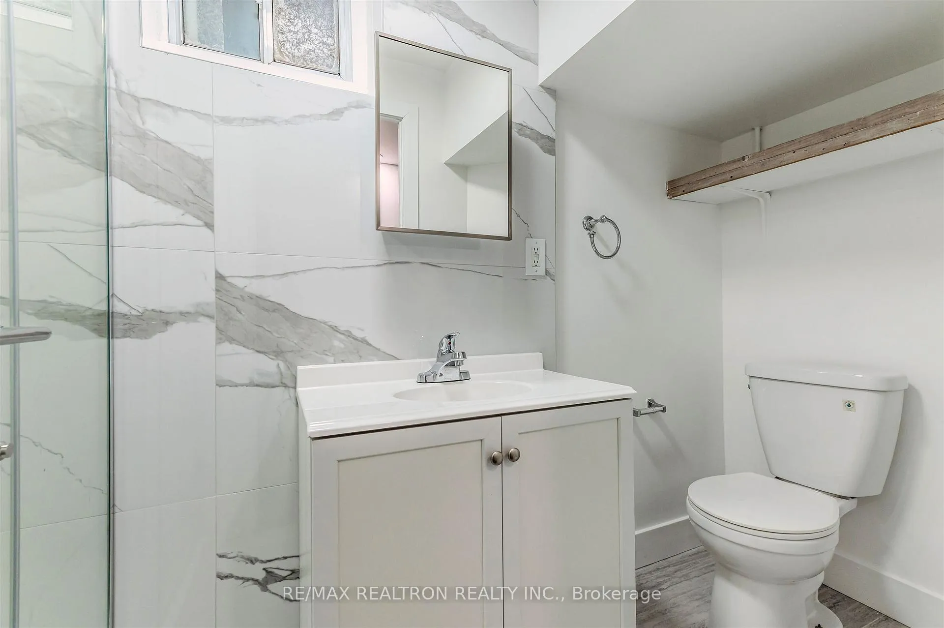 Photo 16 of Unit Lower, 20 Castleton Avenue, Toronto, Rockcliffe-Smythe — HOMEH
