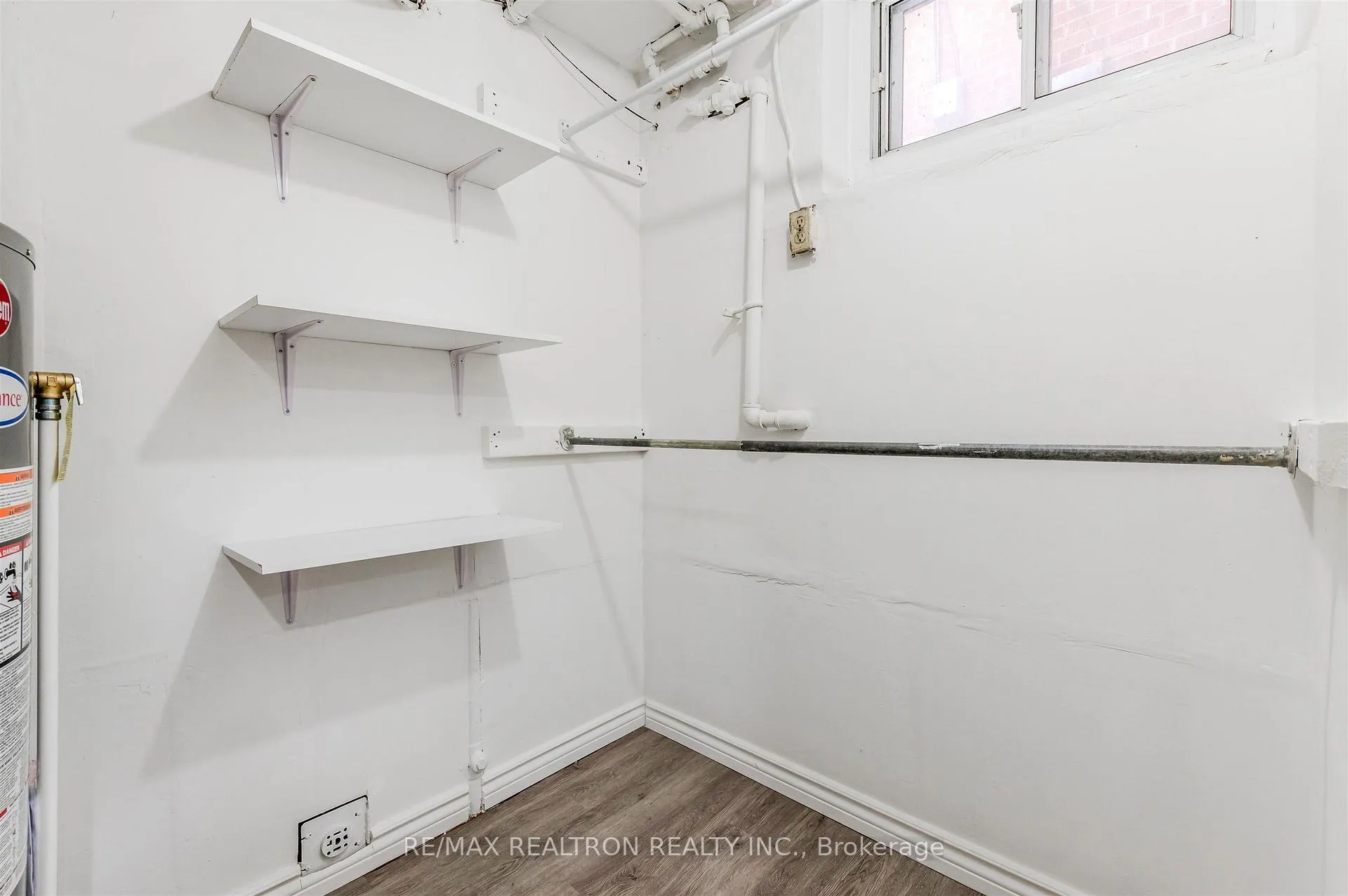 Photo 20 of Unit Lower, 20 Castleton Avenue, Toronto, Rockcliffe-Smythe — HOMEH