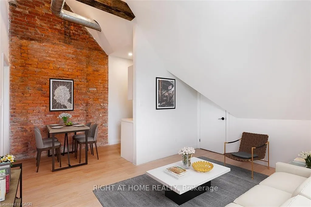 Photo 1 of Unit 3, 113 Catharine Street N, Hamilton, Beasley — HOMEH