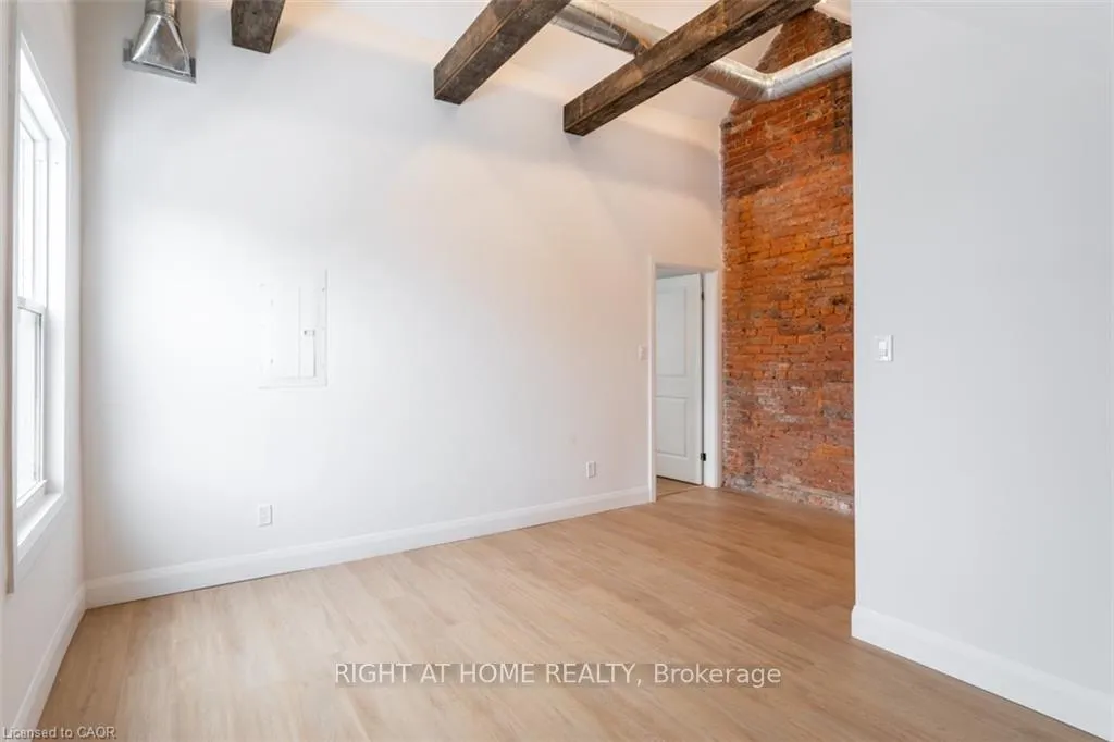Photo 7 of Unit 3, 113 Catharine Street N, Hamilton, Beasley — HOMEH