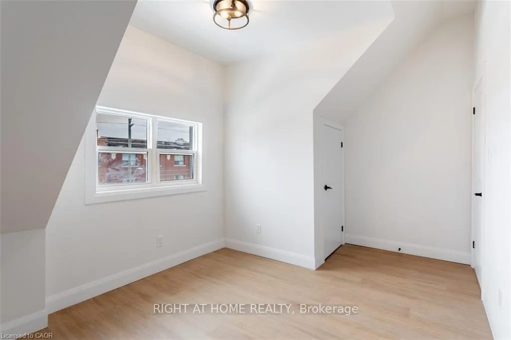 Photo 13 of Unit 3, 113 Catharine Street N, Hamilton, Beasley — HOMEH