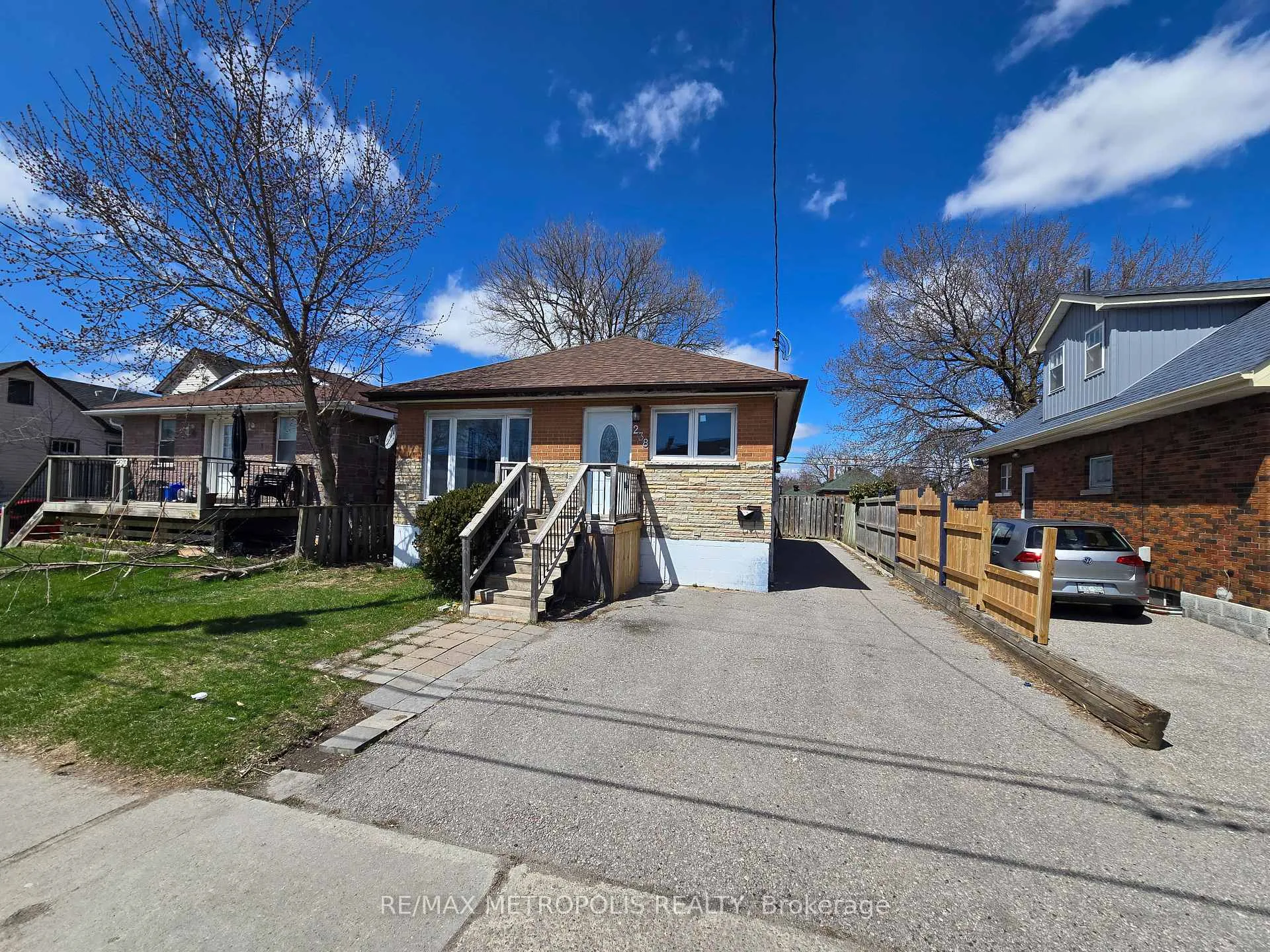 Front of 238 Toronto Avenue