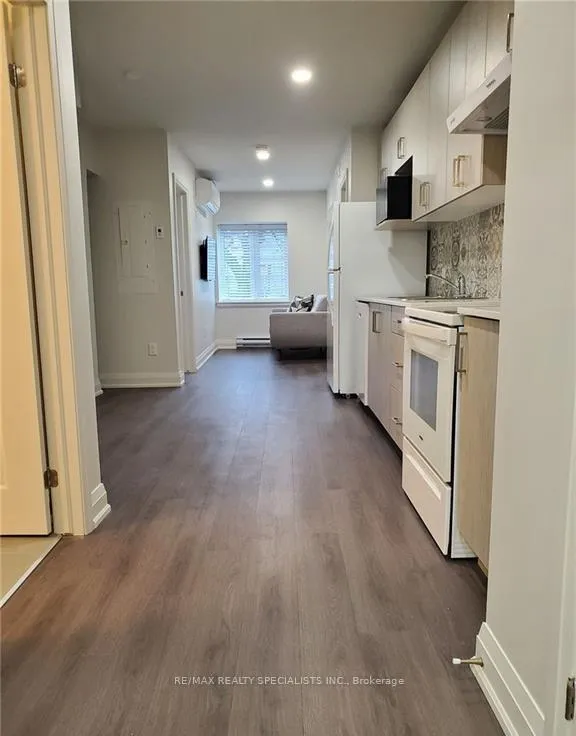 Photo 5 of Unit 202, 307 King Street, Hamilton, Beasley — HOMEH