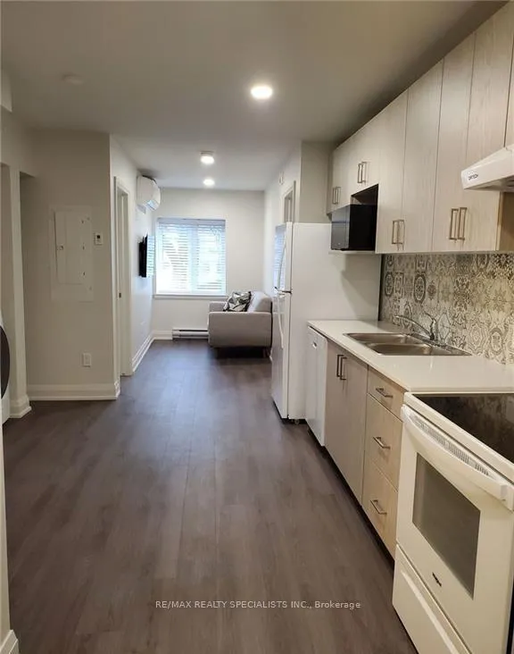 Photo 6 of Unit 202, 307 King Street, Hamilton, Beasley — HOMEH