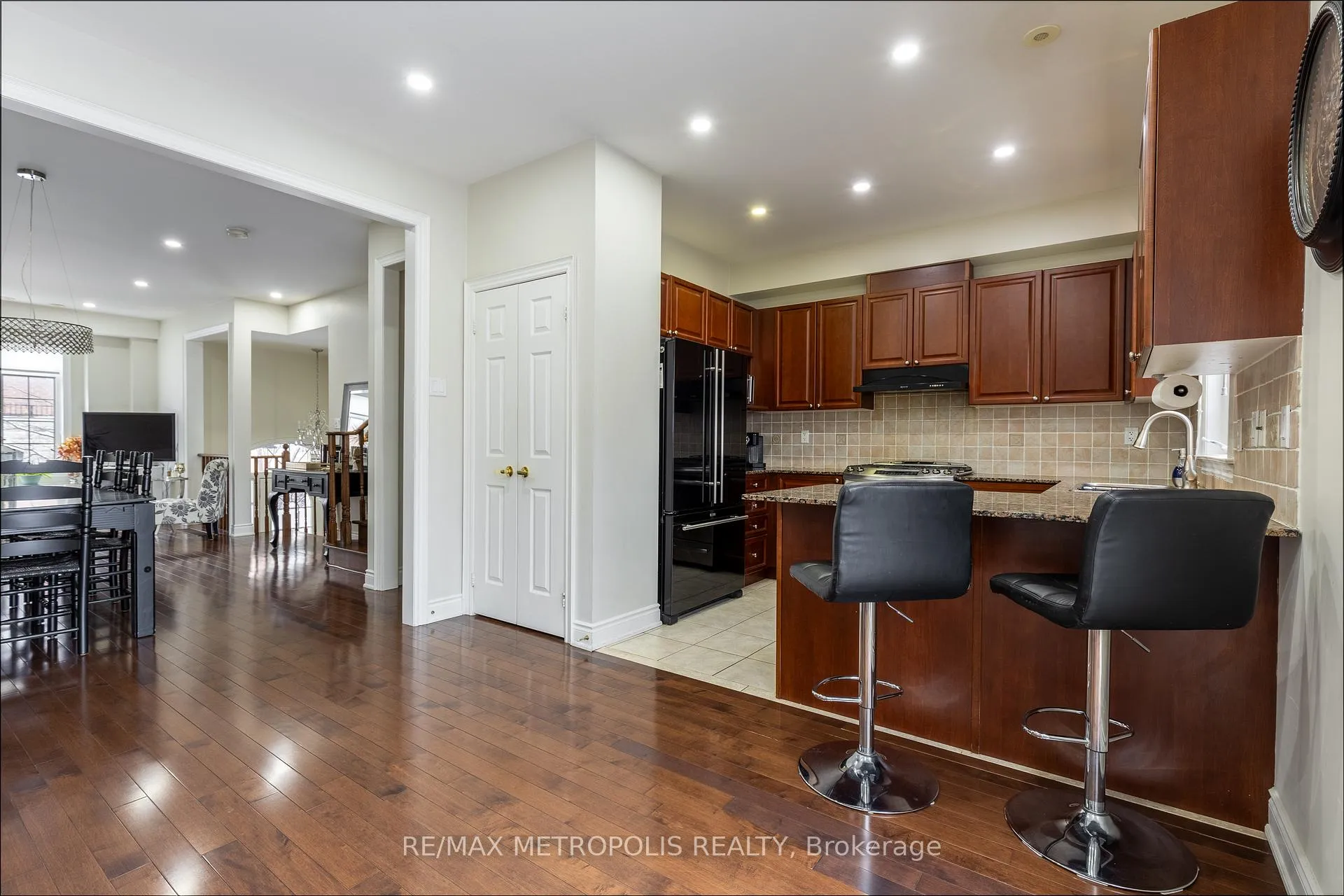 Photo 13 of 10 George Bogg Road, Vaughan, East Woodbridge — HOMEH