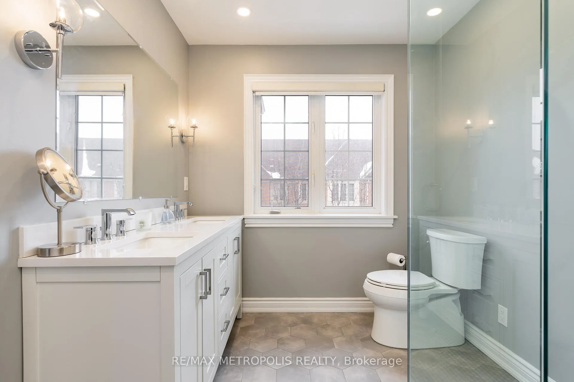 Photo 30 of 10 George Bogg Road, Vaughan, East Woodbridge — HOMEH