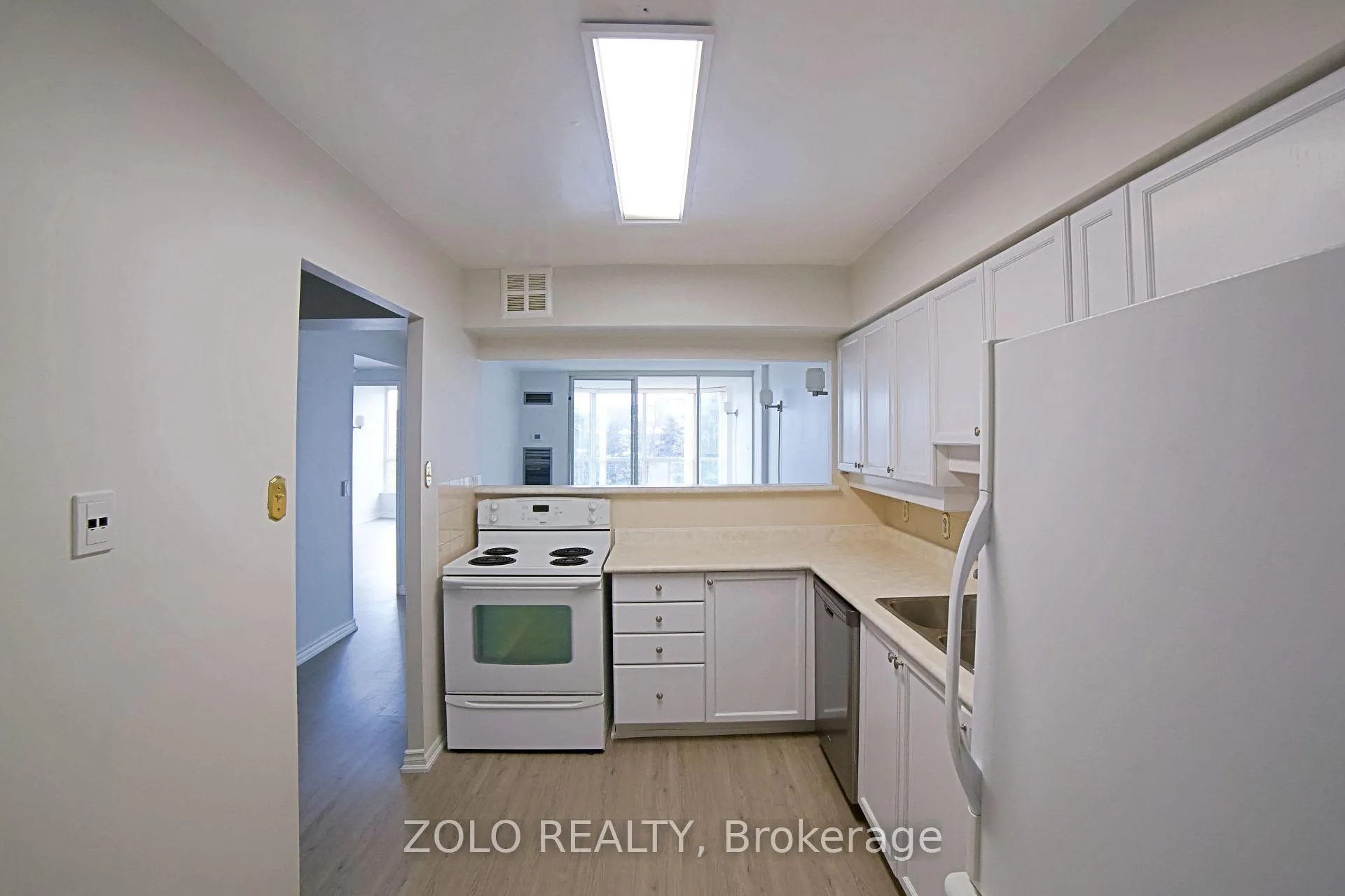 Photo 9 of Unit 423, 1880 Valley Farm Road, Pickering, Town Centre — HOMEH