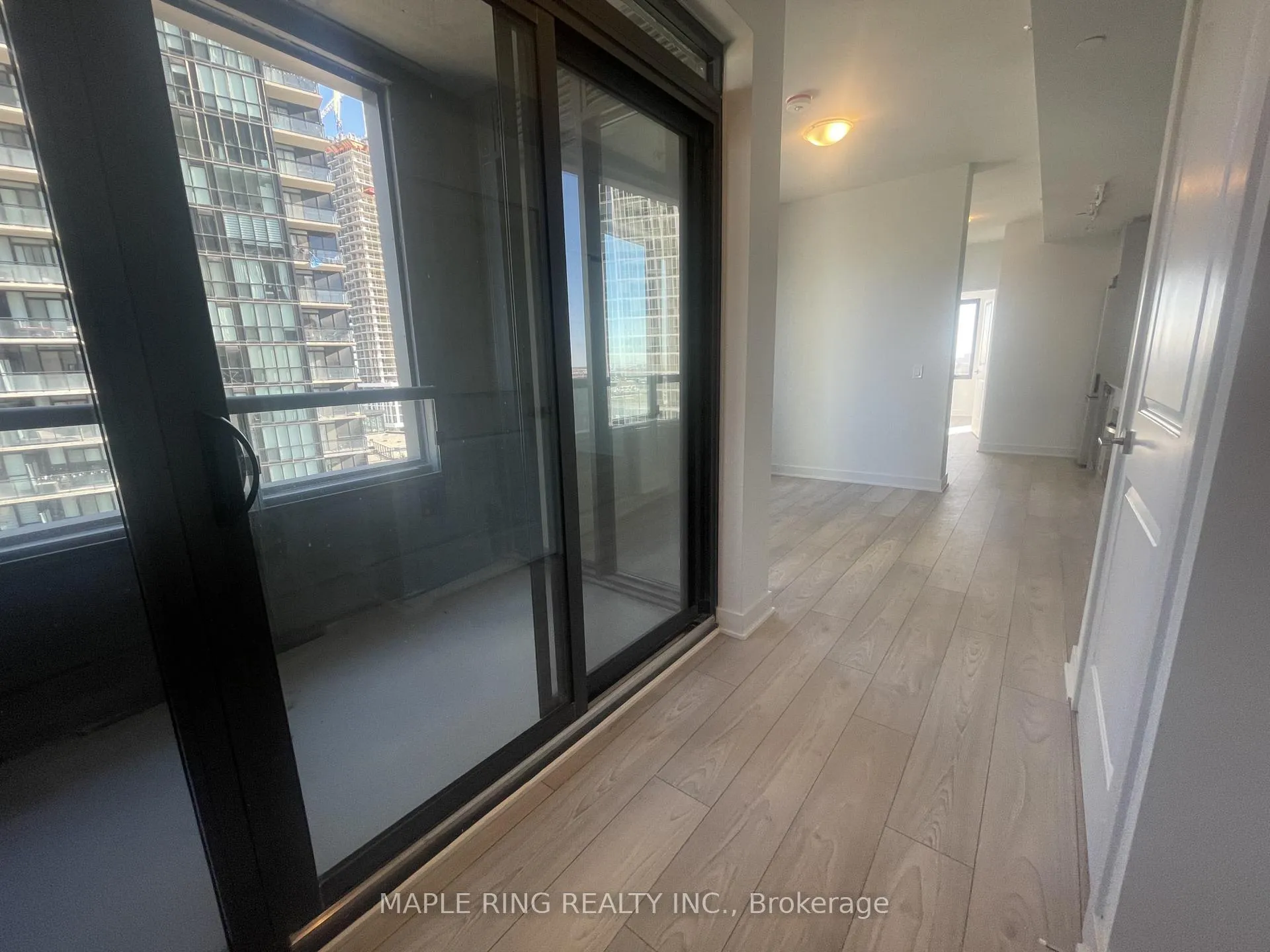 Photo 2 of Unit 907, 2920 Highway 7 Road, Vaughan, Concord — HOMEH