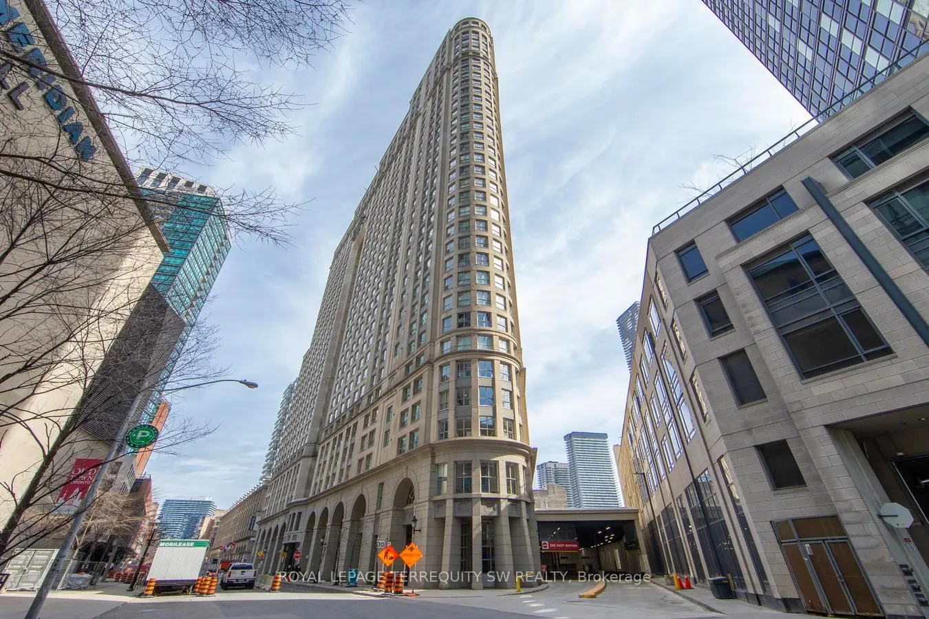 Photo 1 of Unit 2102, 25 The Esplanade, Toronto, Waterfront Communities — HOMEH