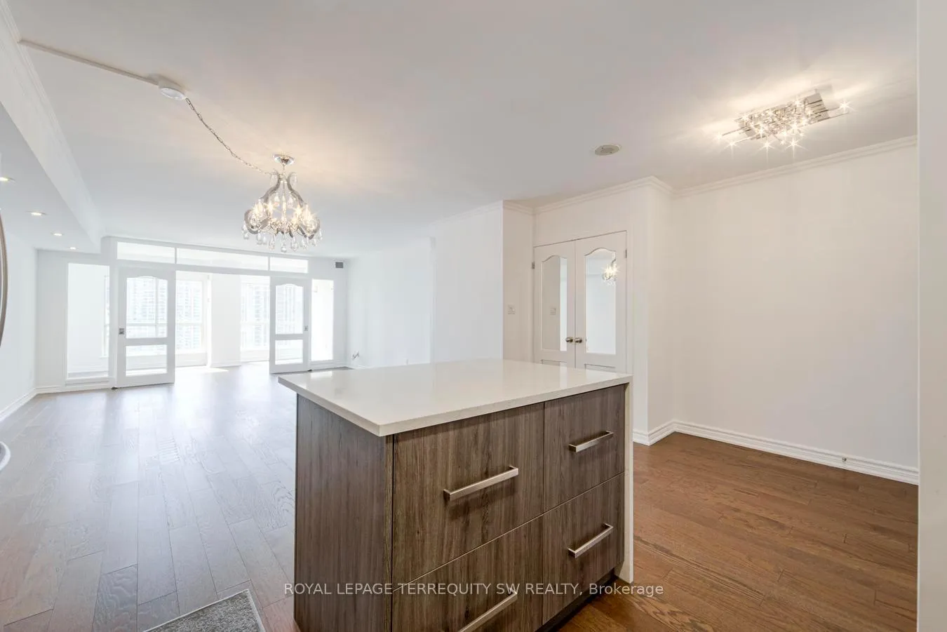 Photo 8 of Unit 2102, 25 The Esplanade, Toronto, Waterfront Communities — HOMEH