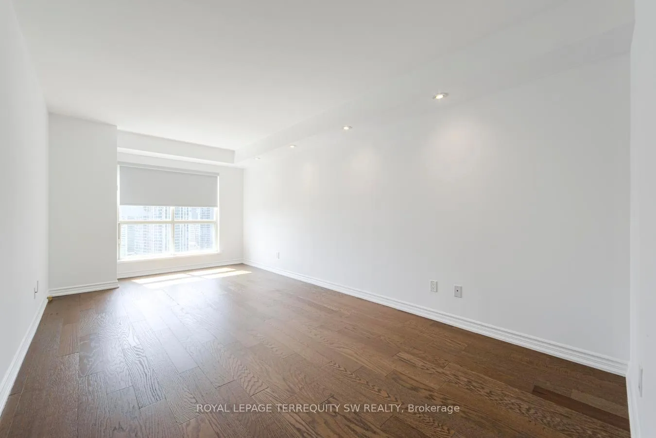 Photo 24 of Unit 2102, 25 The Esplanade, Toronto, Waterfront Communities — HOMEH